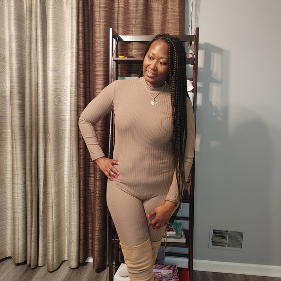 Jumpsuit - Picture 5 of 5